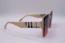 Load image into Gallery viewer, Woman Square Sunglasses With Pattern On The Side - Pamela's Younique Boutique
