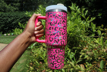 Load image into Gallery viewer, 40oz Tumbler With Handle Leopard Pattern - Pamela&#39;s Younique Boutique
