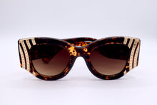 Load image into Gallery viewer, Round Stylish Sunglasses With Gold Side - Pamela&#39;s Younique Boutique

